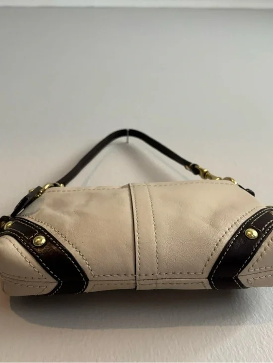 Coach Micro Mini Carly Gold Hardware - Picture 3 of 8